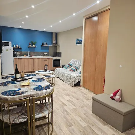 Апартаменты Modern Ground Floor Wi-fi Tv Parking *