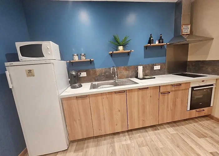 Modern Ground Floor Wi-fi Tv Parking Apartment *